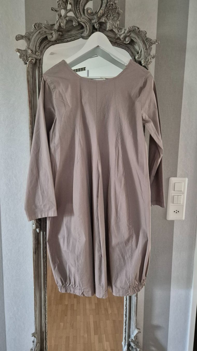 Robes: Ballon Kleid taupe Gr. M – Neuf (Voir description) à Tagelswangen par GABGABFI 1