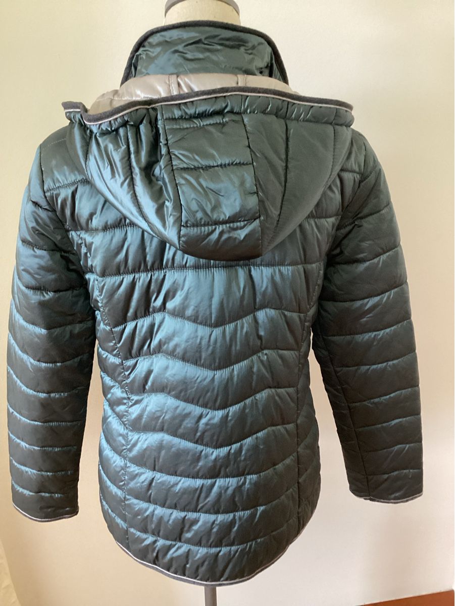 Peter Hahn Vestes: Peter Hahn, Damensteppjacke, Gr. 38 – D'occasion à Salenstein par Esprit57 3