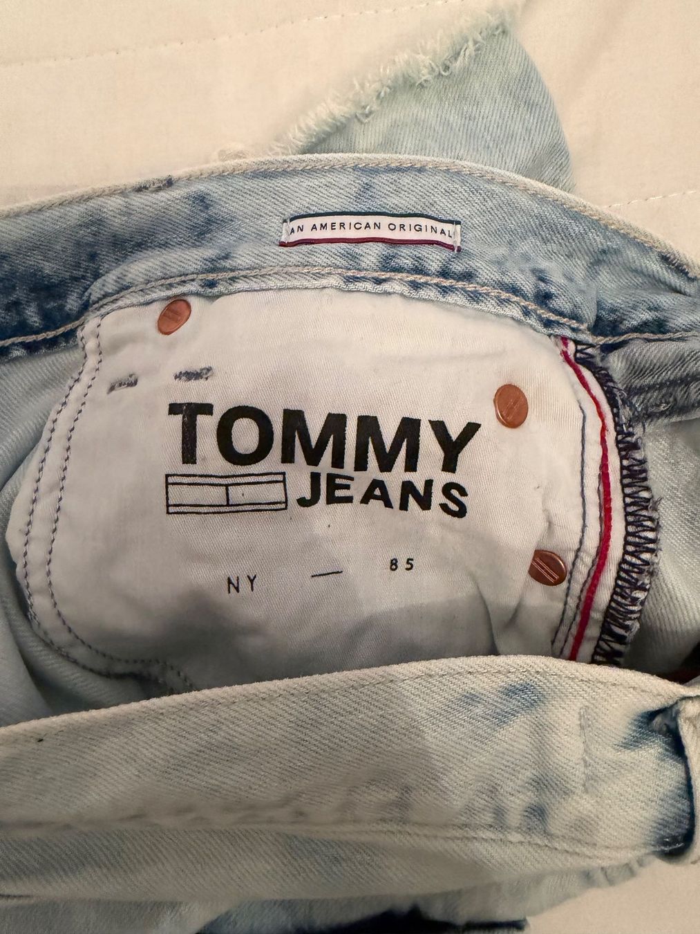 Tommy Hilfiger Jeans: Tommy Jeans Shorts – Usato da Eschenbach LU venduto da Tatzi1 5