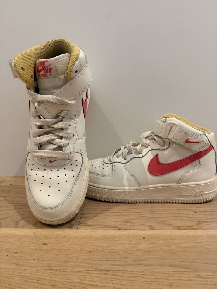 Nike Herrenschuhe: Nike Air Force 1 - 39.5 – Gebraucht aus Winterthur von don_fabio 1