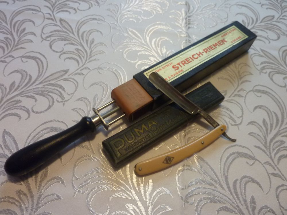 Vintage PUMA Rasier Messer SILBERSTAHL 222 4/8+STREICHRIEMEN | Kaufen ...