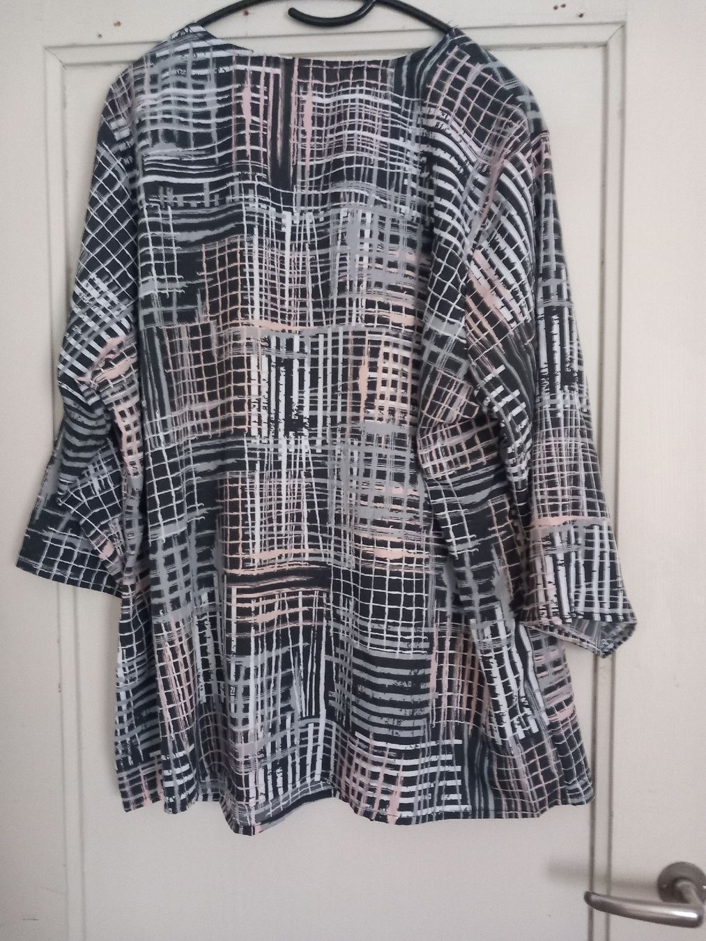 T-shirt: Damen Sweat Shirt – Nuovo (secondo la descrizione) da Biberist venduto da lsr_z9lv 1