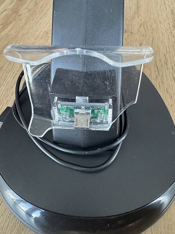 Docking station: PS4 Controller Ladestation Dual Dock (ohne Controller) – D'occasion à St. Gallen par RubenPF 2
