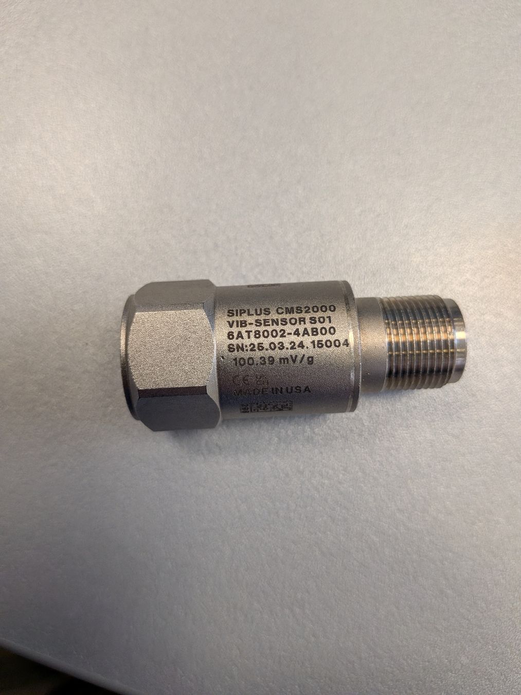 Siemens Componenti elettronici: Vib-Sensor Siemens Siplus CMS2000 6AT8002-4AB00 neu – Nuovo (secondo la descrizione) da Mühleberg venduto da sam1291