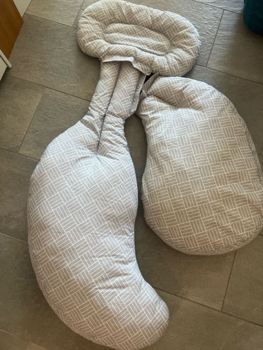 Boppy Cuscini: Cuscino gravidanza Boppy  – Usato da Breganzona venduto da Lorcary