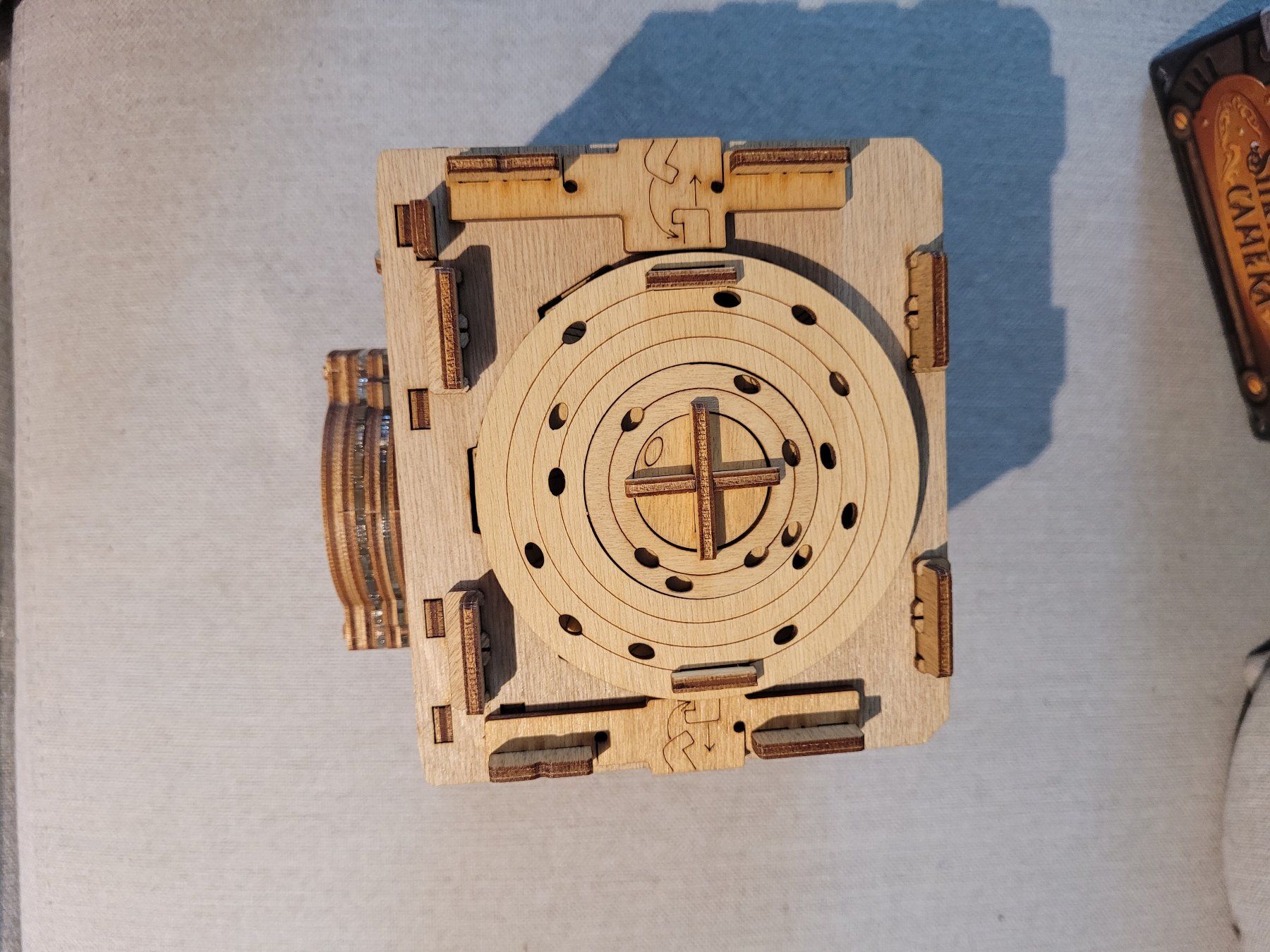 Giochi: CLUEBOX Sherlock's Camera Escape Room in a Box – Usato da Fraubrunnen venduto da steinlaus 3