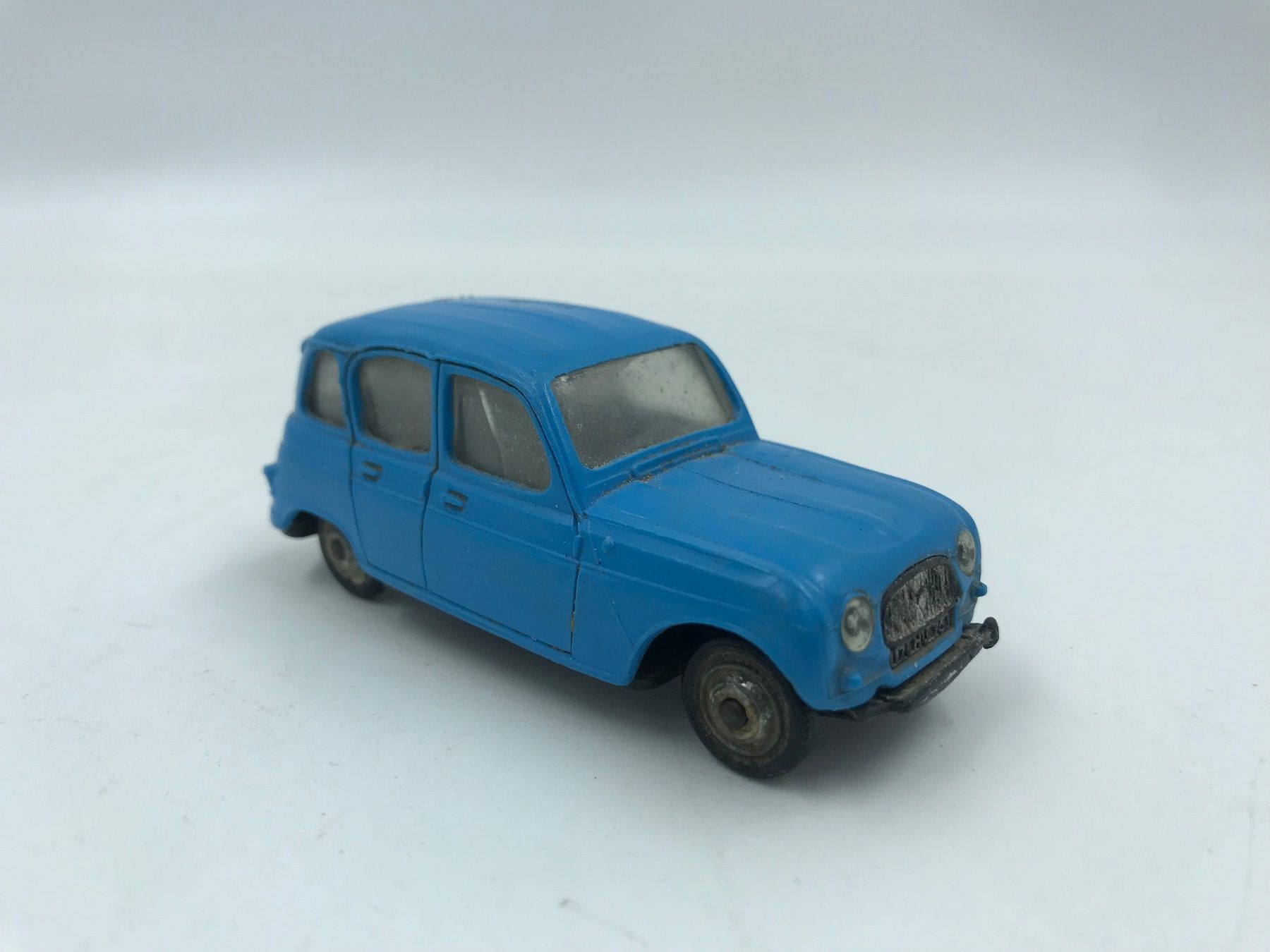 Renault Modellautos: Renault 4l NOREV 1/43 année 1960 – Gebraucht aus Genève von Eric1823