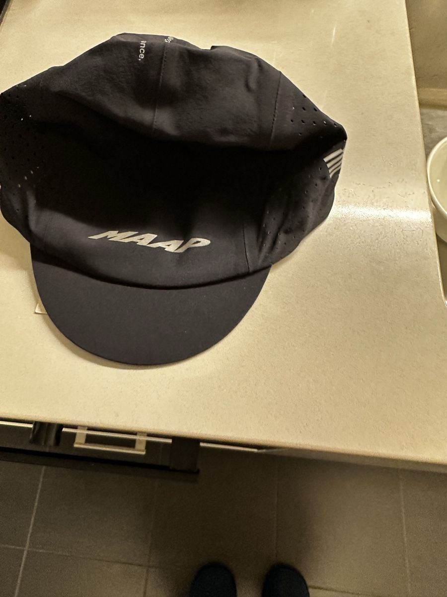 Copricapi, berretti & cappellini: MAAP cycling Pro Air Cap  – Nuovo e nell'imballaggio originale da Carouge GE venduto da cytoplan
