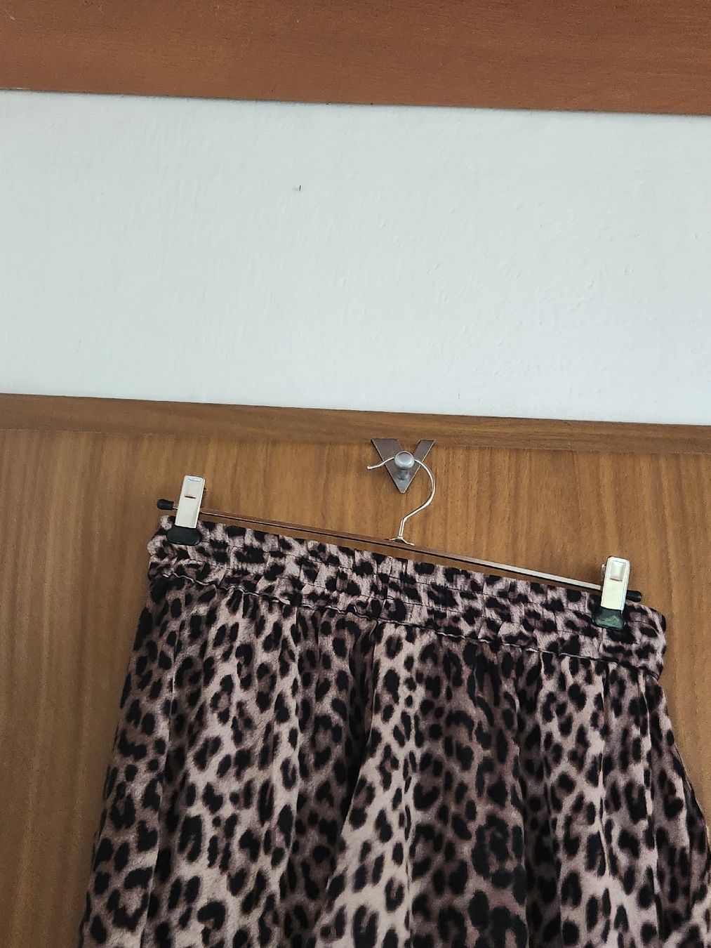 Pantaloni: Pantalon  Bel Air léopard taille T1. – Usato da Niedergösgen venduto da Eva2410 3