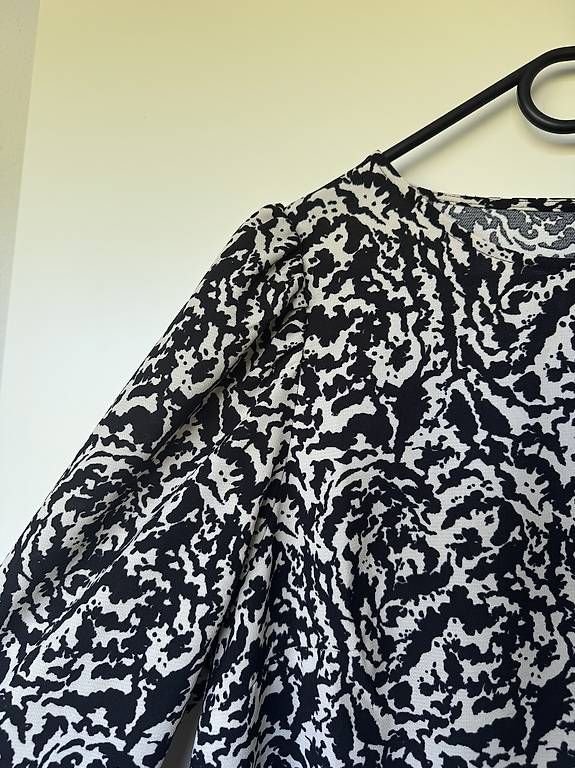 H&M Vestiti: Schönes Kleid – Usato da Zürich venduto da cha_7n8s 1