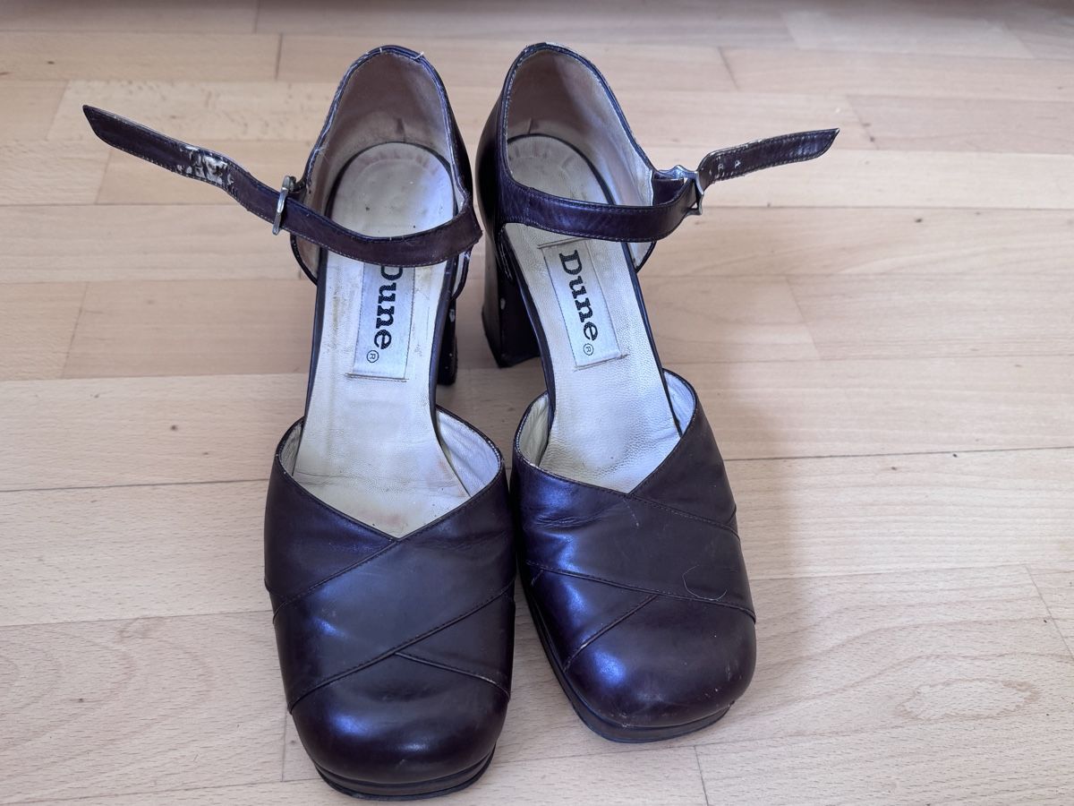 Dune London Scarpe da donna: Mary-Jane-Pumps mit Blockabsatz von Dune – Usato da Muttenz venduto da ala_7c7n 1