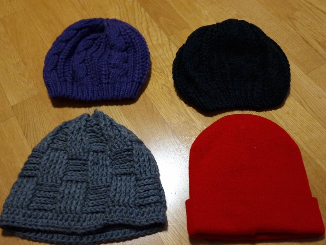 Lotti di vestiti: 4 interessante Kindermützen - onesize – Usato da Fällanden venduto da zeno01 1