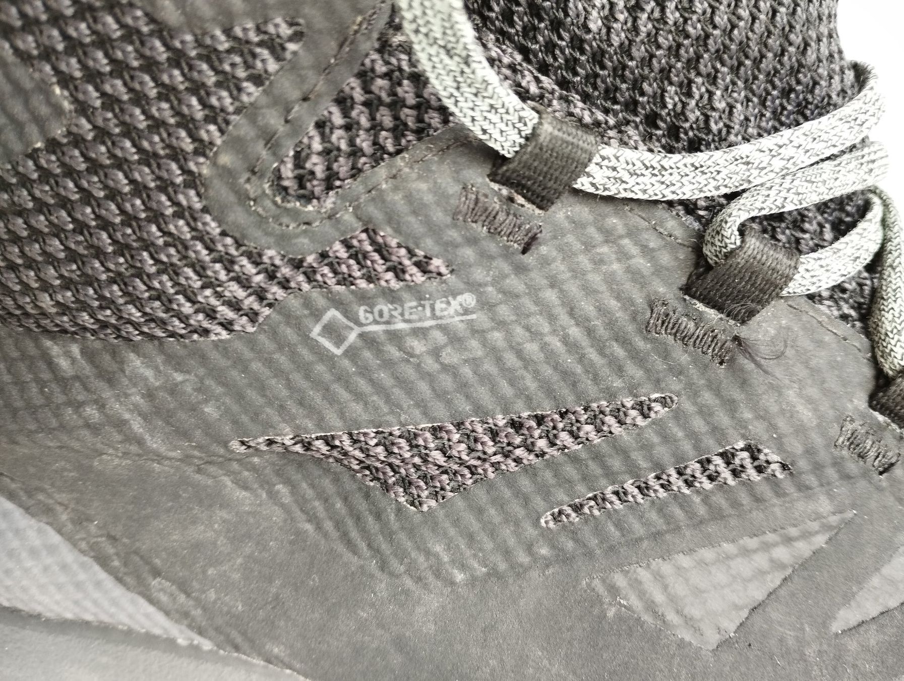 Salomon Scarpe da uomo: Salomon Gore Tex 45.3 – Usato da Oberwil BL venduto da suaku 6