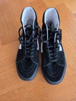 Vans montantes en daim 43