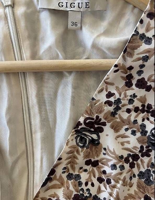 Vestiti: Seidenkleid Gigue Gr. 36 – Usato da Sarnen venduto da Holzer2 2