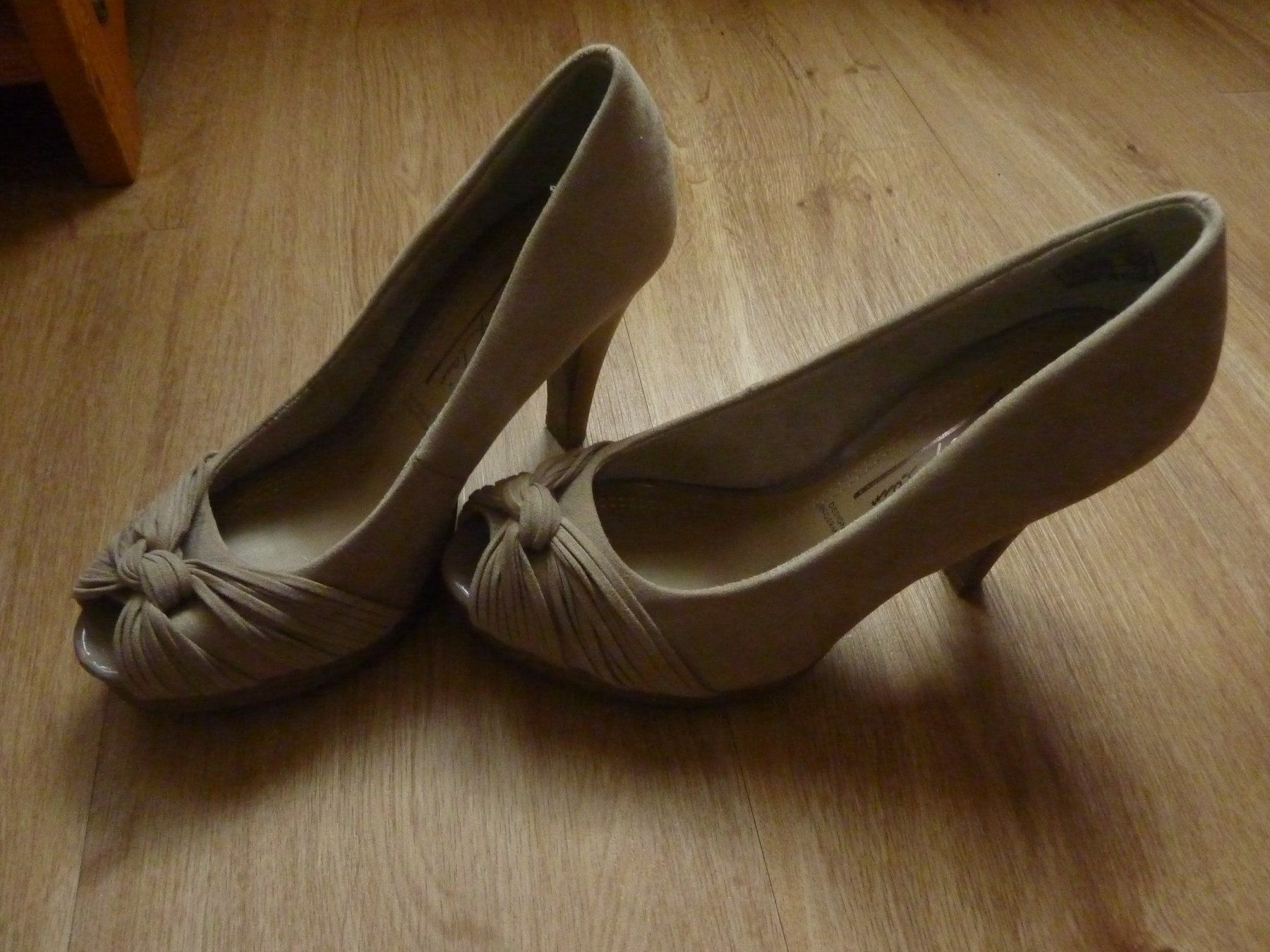 Scarpe da donna: Peeptoes Pumps 36 Jane Klein – Usato da Waldstatt venduto da Kananaskis1