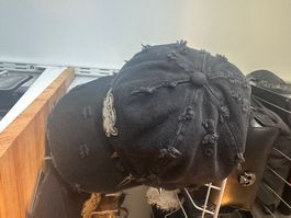 Neu nie getragene capis von twin paranormal