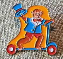 I684 - Kunst Pin Simone Erni - Circus
