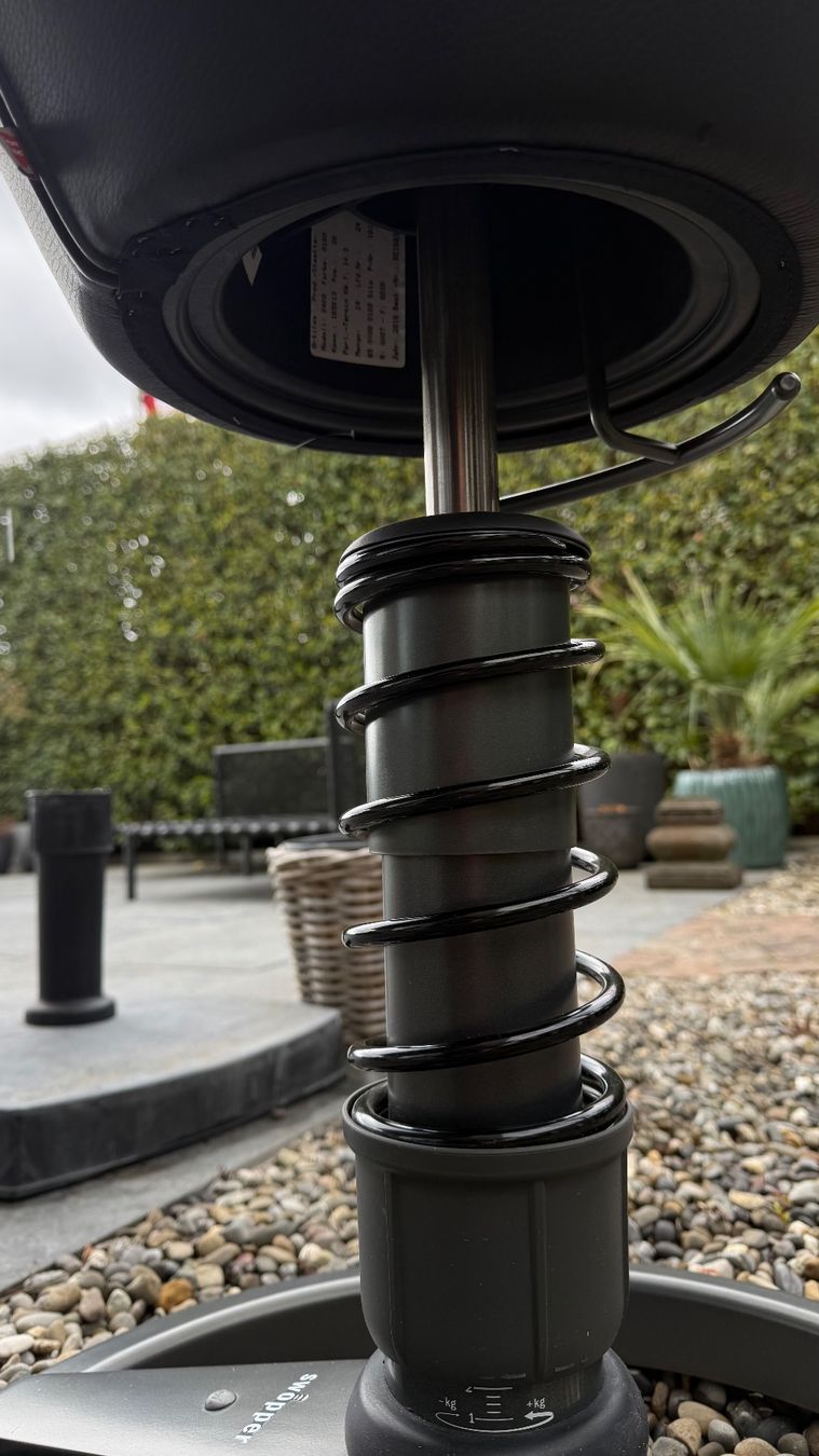 Sgabelli: Swopper Hocker schwarz guter Zustand – Usato da Allschwil venduto da Spice6 1