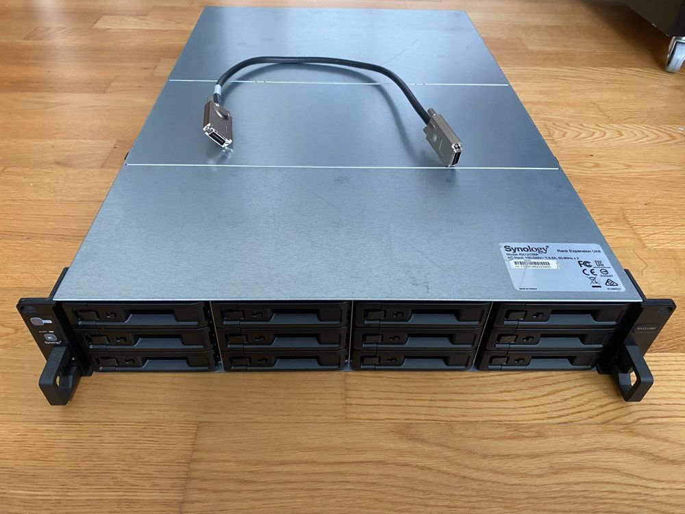 Synology RX1217RP Expansion Unit 12x 8TB WD Red Kaufen auf Ricardo
