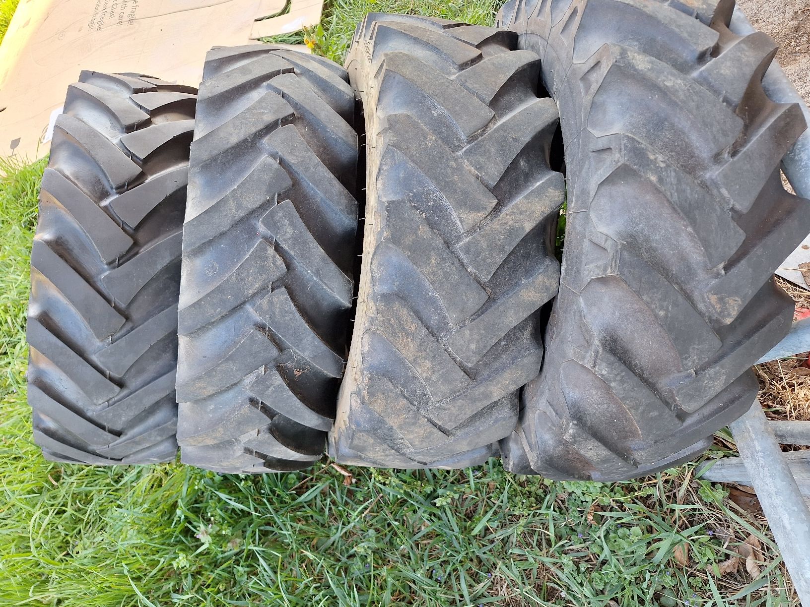Aebi Trattori: 4 Reifen von Aebi Transporter – Difettoso da Eptingen venduto da Bobbl1 4