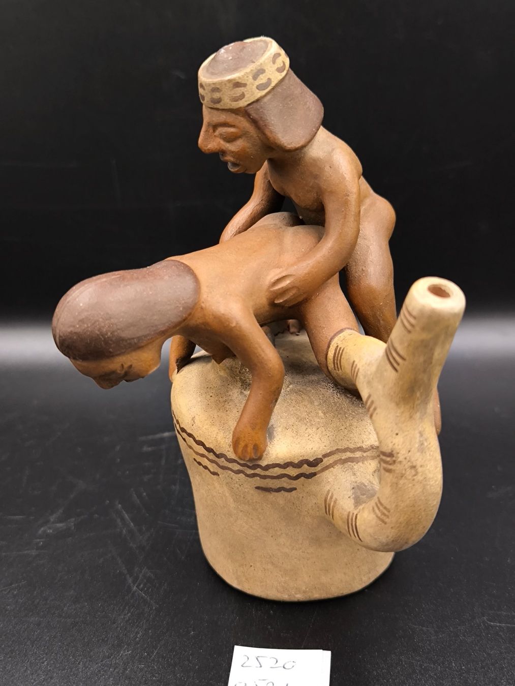Figuren: Erotisches Steigbügelgefäß – Gebraucht aus Rorschacherberg von snOOpydOg11 3