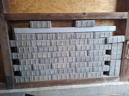 Zementsteine / Betonsteine ca. 47 Stk. (1.4 m2) + Betonsturz