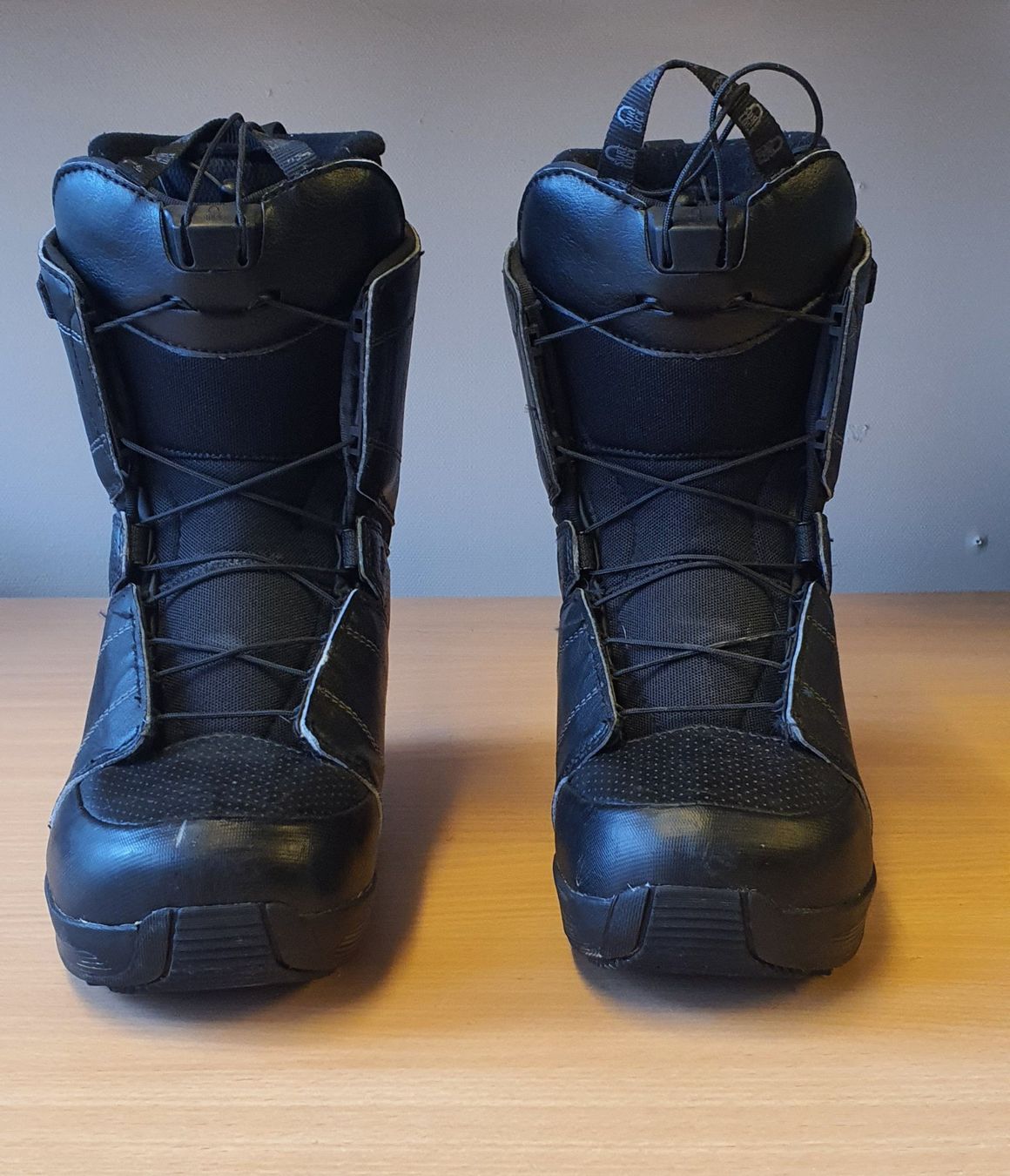 Scarpe da uomo: Snowboardschuhe Gr.22,5 / 36 – Usato da Bad Ragaz venduto da Skisportxl 1