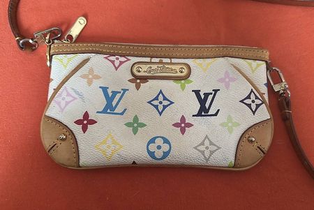 Magnifique pochette Milla Murakami louis vuitton
