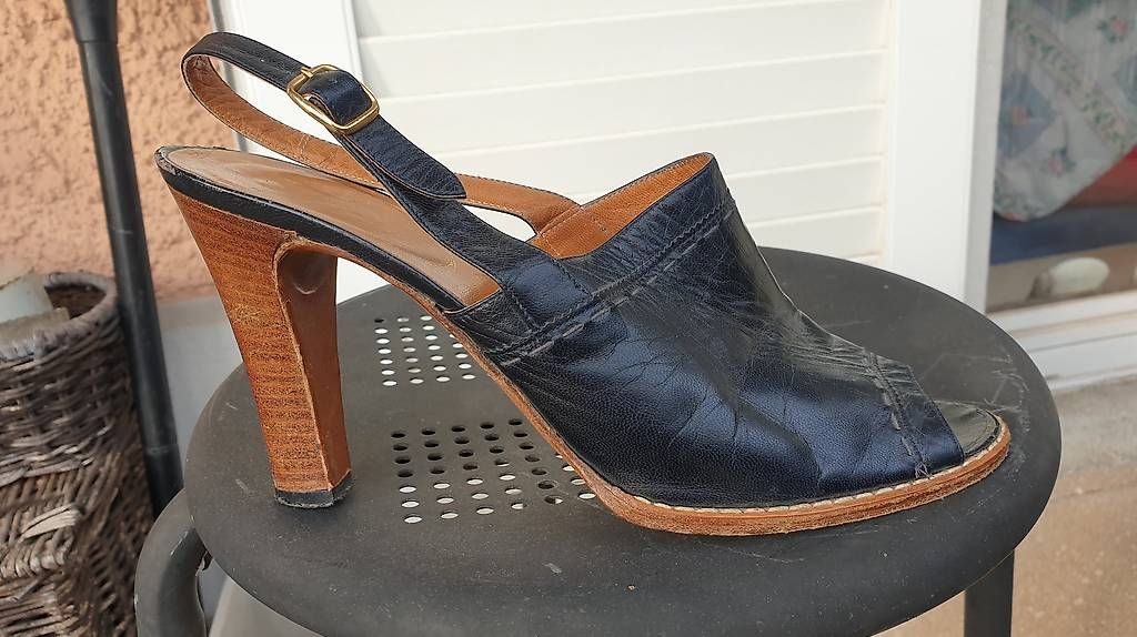 Scarpe da donna: Superbes sandalettes à talons taille 39 – Usato da Pully venduto da san_b2w6 1