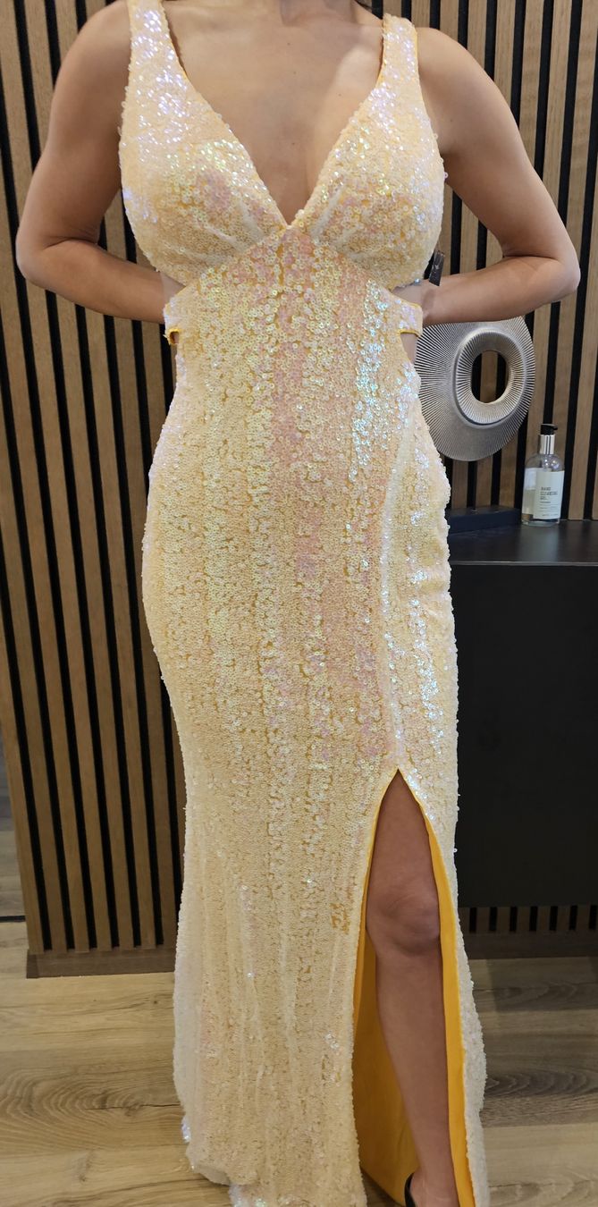 Kleider: kleid – Neu (gemäss Beschreibung) aus Grosshöchstetten von Qenko 1