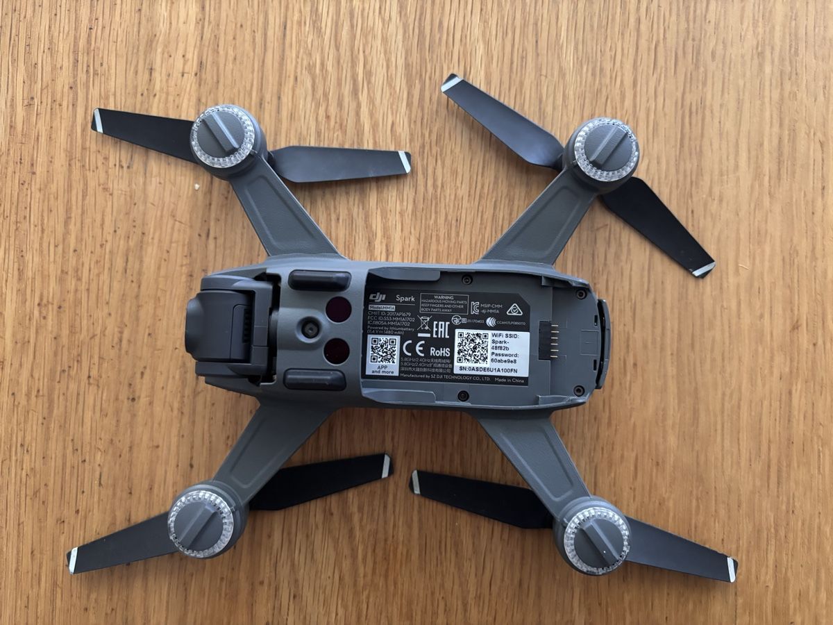 DJI Action Cam: DJI Spark, 4x defekte Batterien – Defekt aus Bottmingen von fabioariis 2