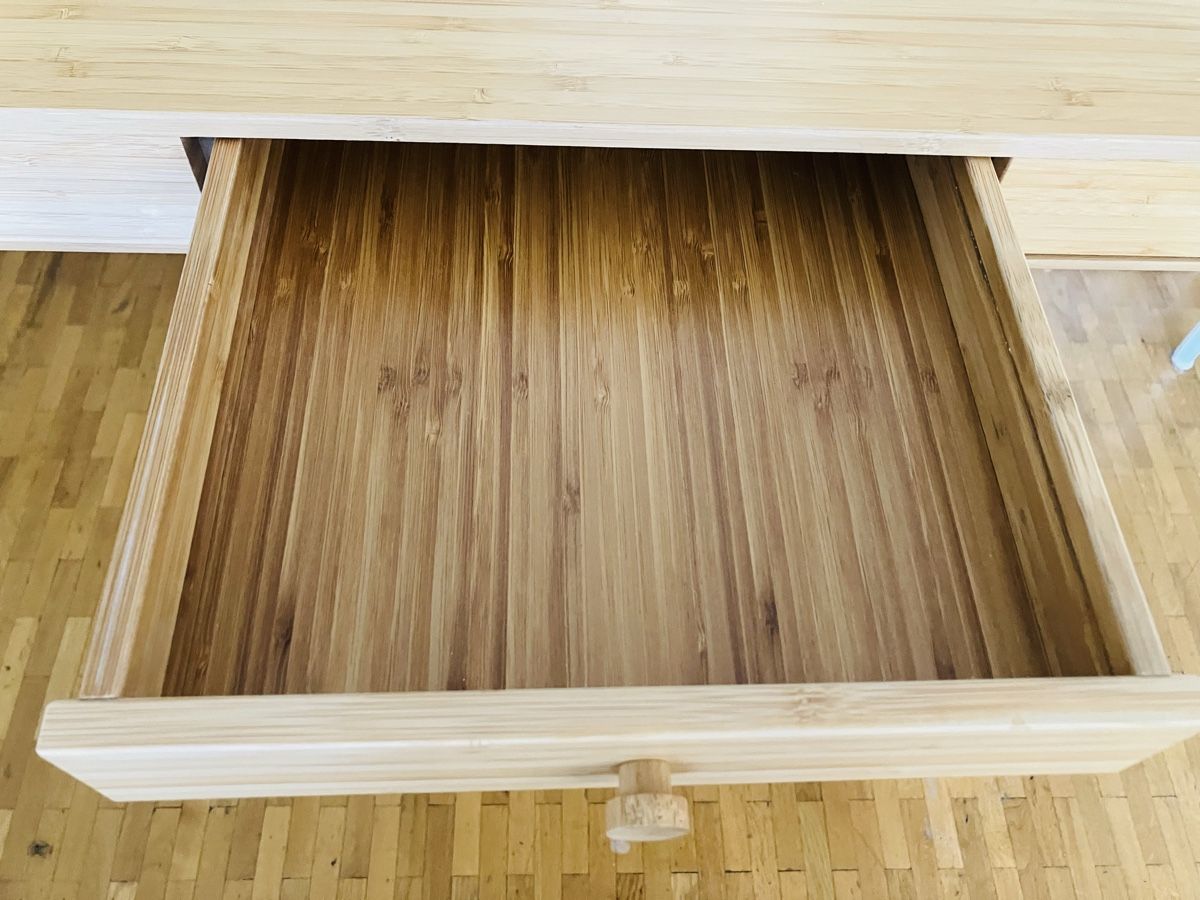 Bureaux: IKEA LILLÅSEN – D'occasion à Les Acacias par The_DeeDees 1