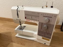 Nähmaschine BERNINA 1230 mit Koffer und Fusspedal