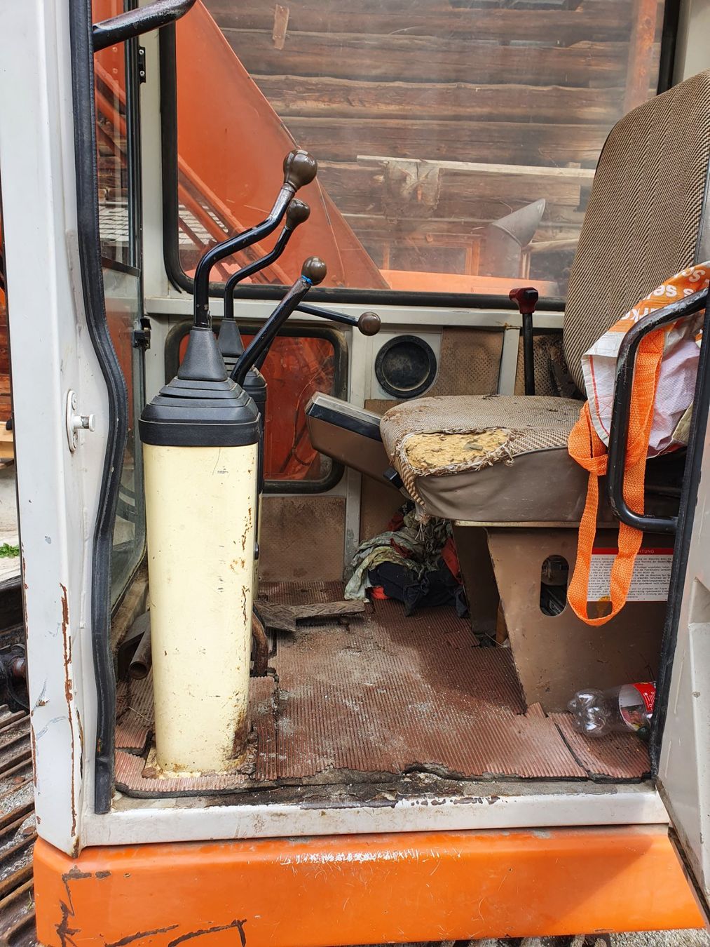 Hitachi Escavatori: Hitachi EX60UR – Usato da Scharans venduto da A-Team80 2