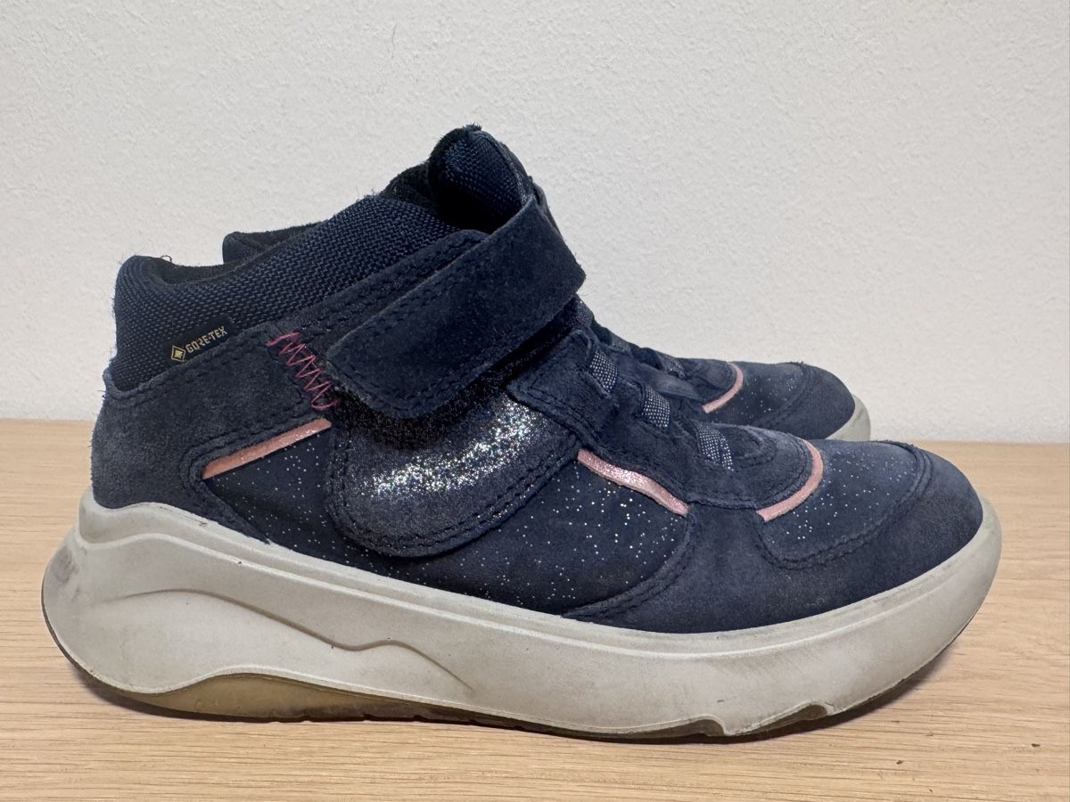 Superfit Schuhe für Mädchen: Superfit Gore-Tex Herbstschuhe gr.34 – Gebraucht aus Ennetbürgen von ybo_fp2b
