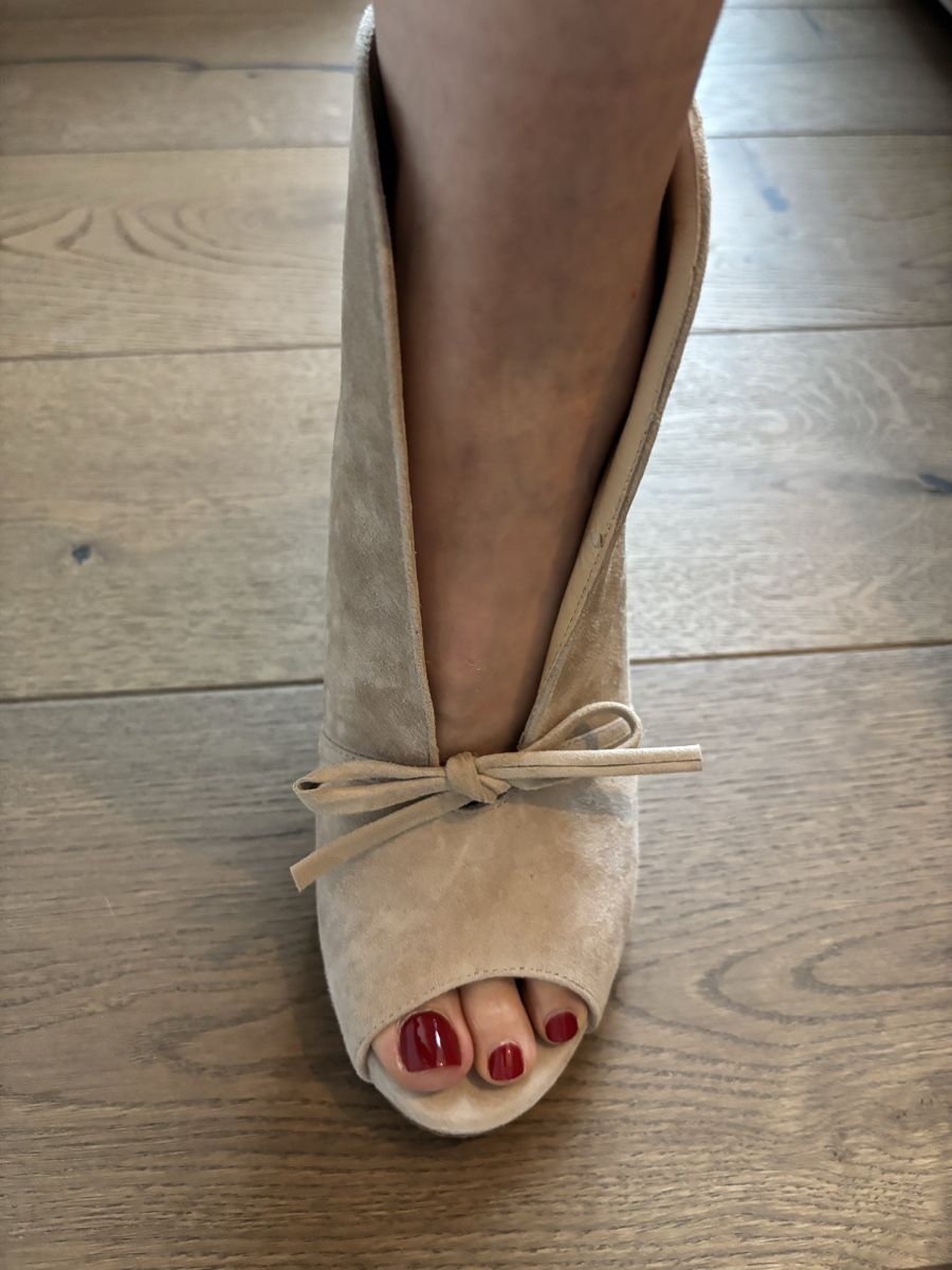 Damenschuhe: High-Heels Veloursleder beige/sand 38.5 – Neu (gemäss Beschreibung) aus Bottighofen von lwa_11686 8