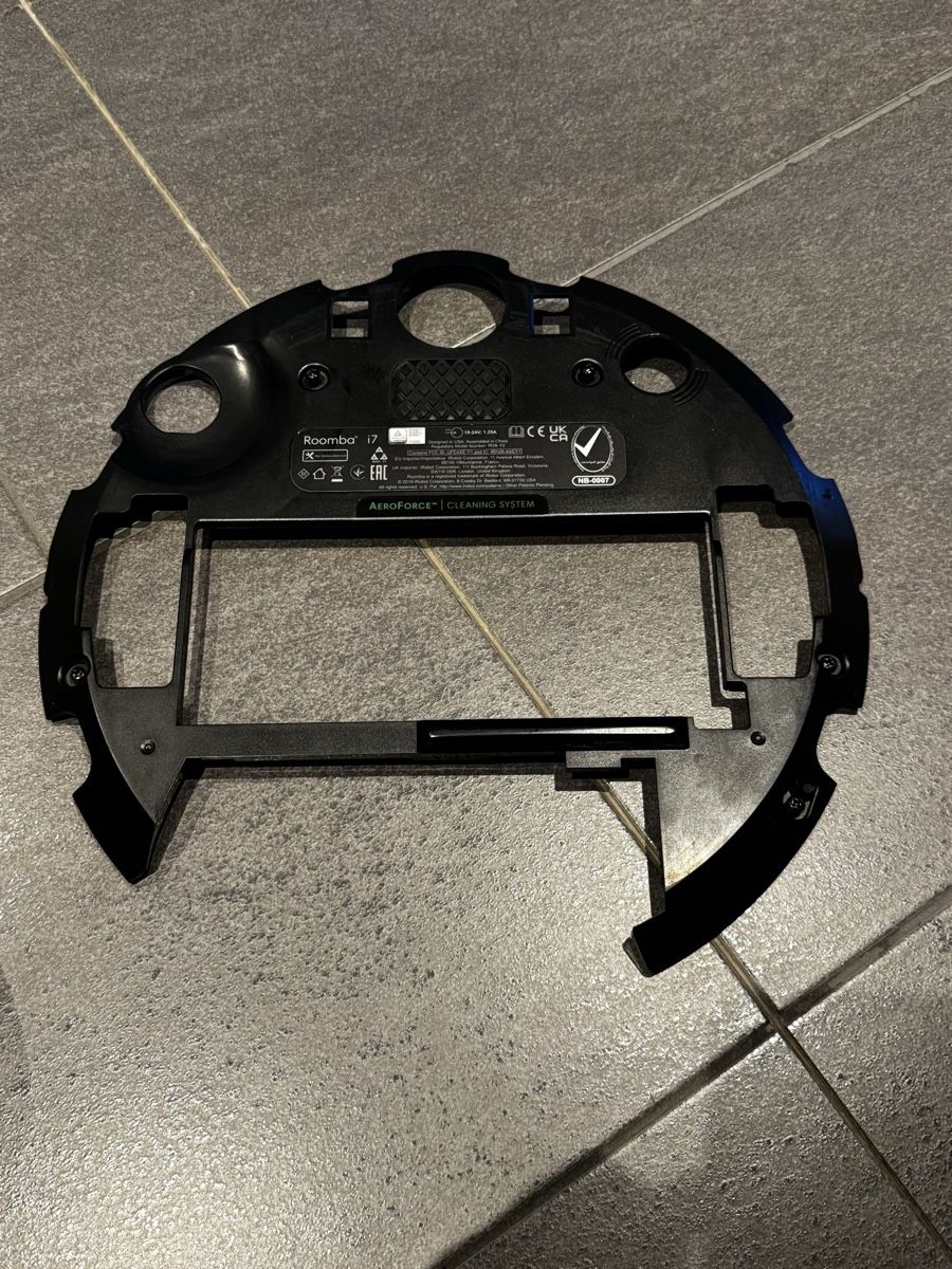 Irobot Aspirapolveri & Accessori: iRobot Roomba Unterseite Platte – Usato da Scherz venduto da spike22.5
