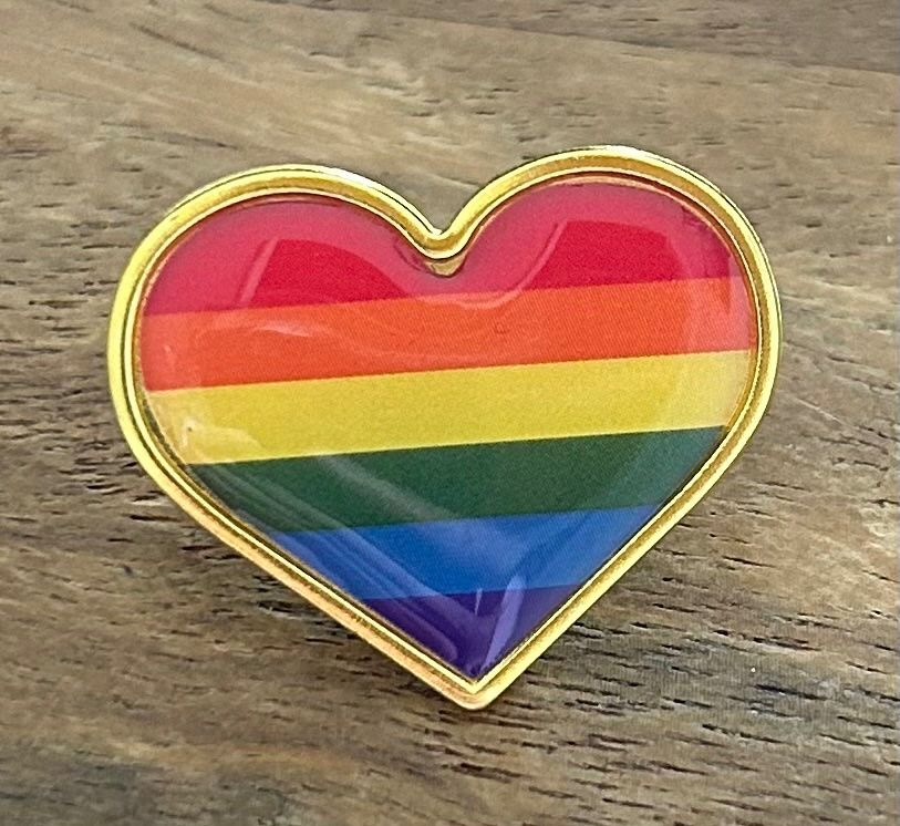 Placchette & Badge: Pin herz Regenbogen Pride – Nuovo e nell'imballaggio originale da Geneve venduto da vane267