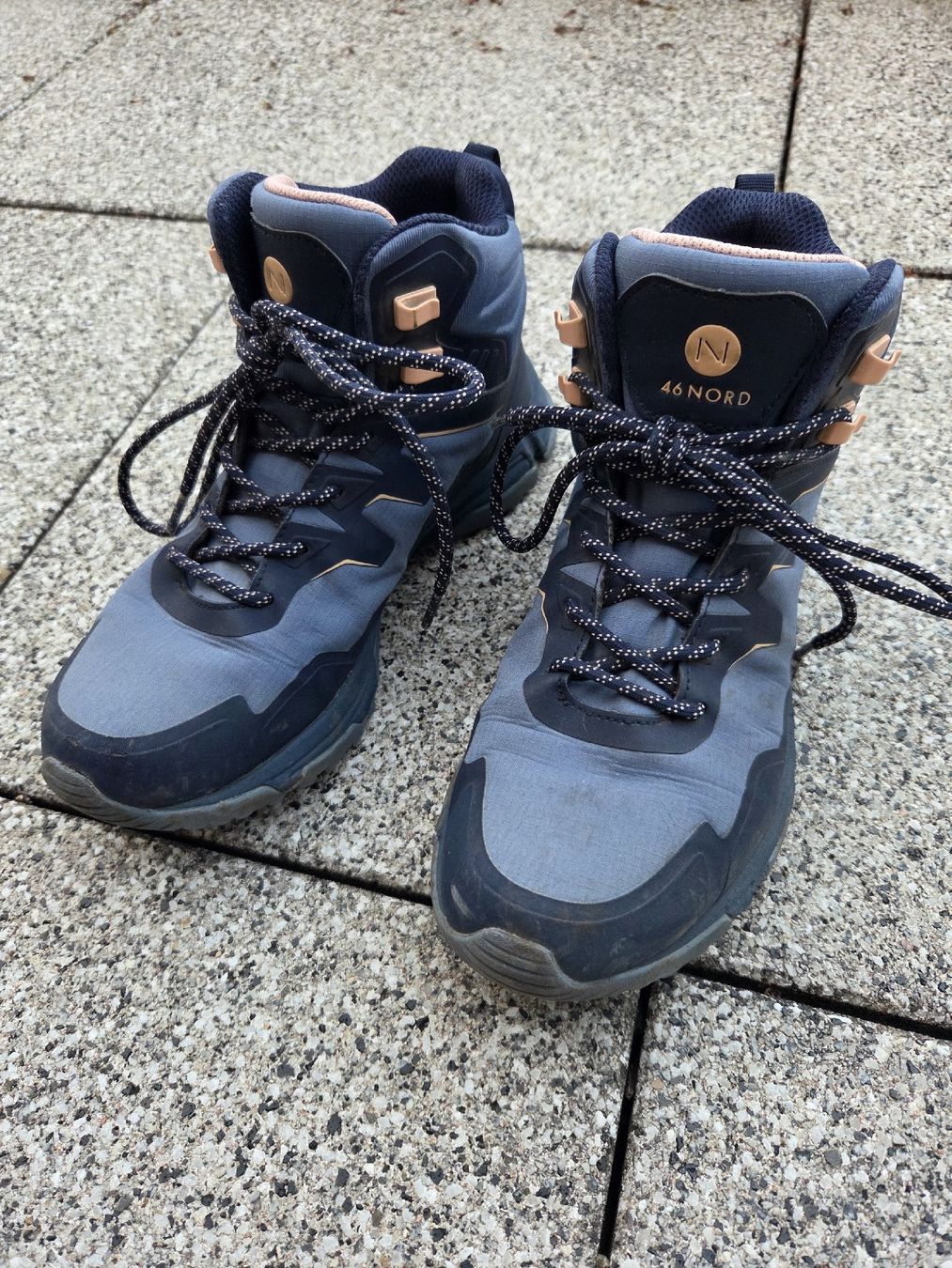 46 Nord Scarpe da donna: 46Nord Wanderschuhe Gr. 38 – Usato da Rüschlikon venduto da rene977