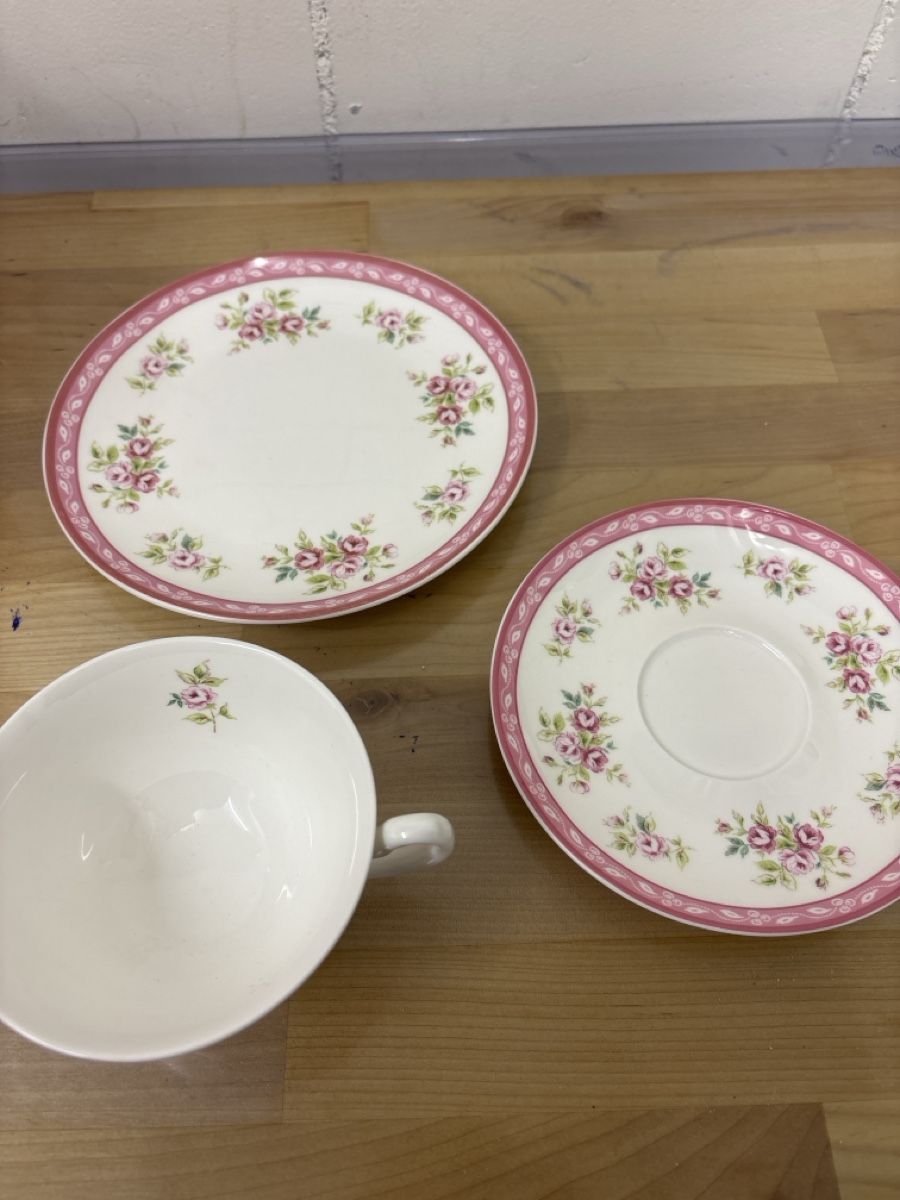 Set di piatti: Ashendene Tassenset, neu & originalverpackt – Nuovo e nell'imballaggio originale da Adliswil venduto da ninotschka7 4