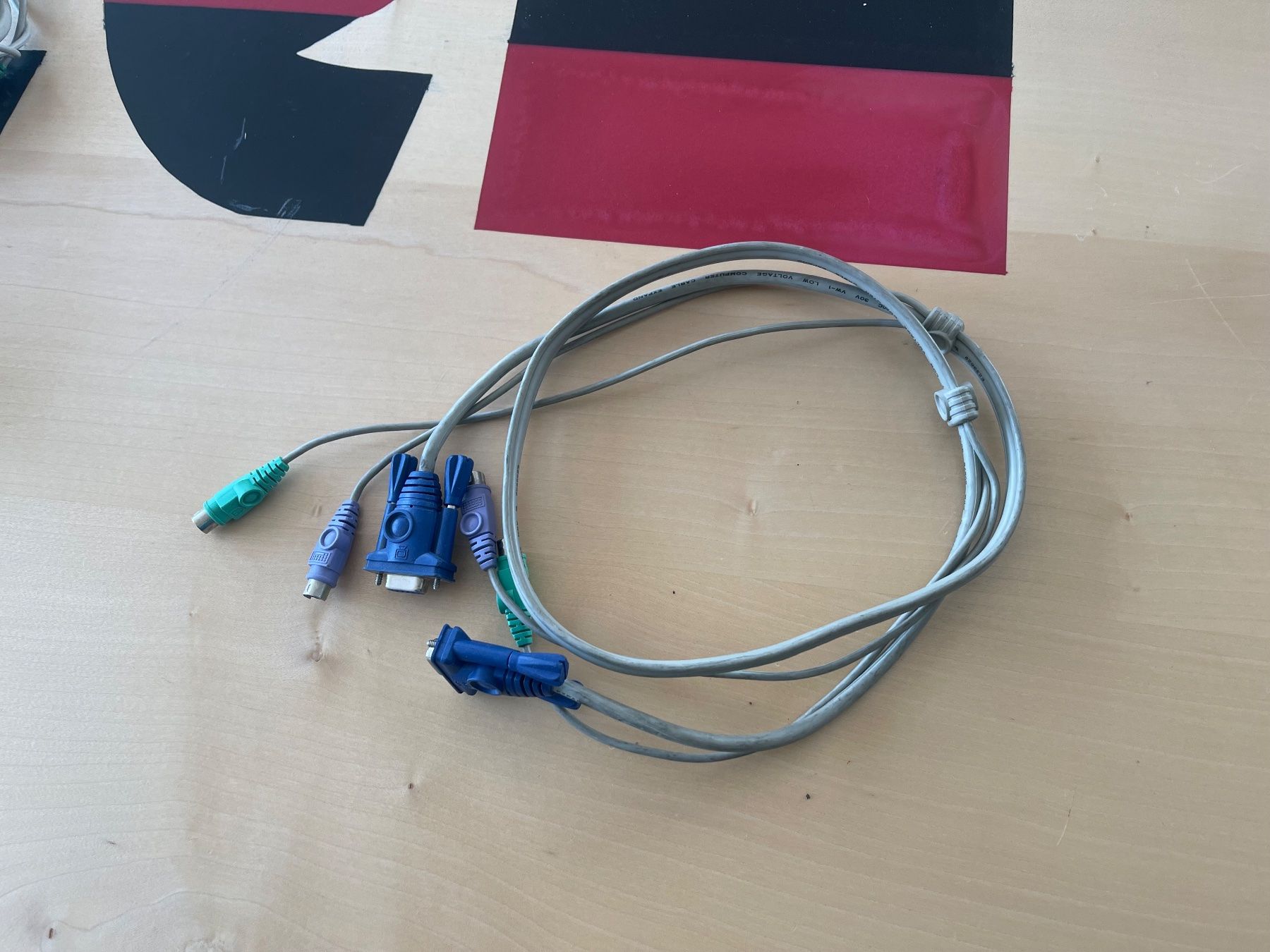 Câbles: KVM SWITCH KABEL – D'occasion à Wängi par Bmo
