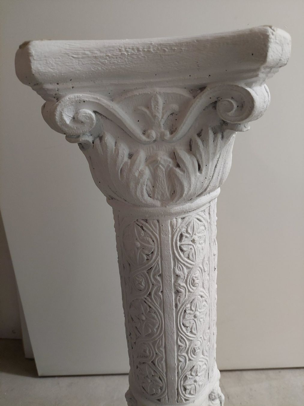 Skulpturen & Statuen: Säule – Gebraucht aus Wil SG von ram_c5j2 2