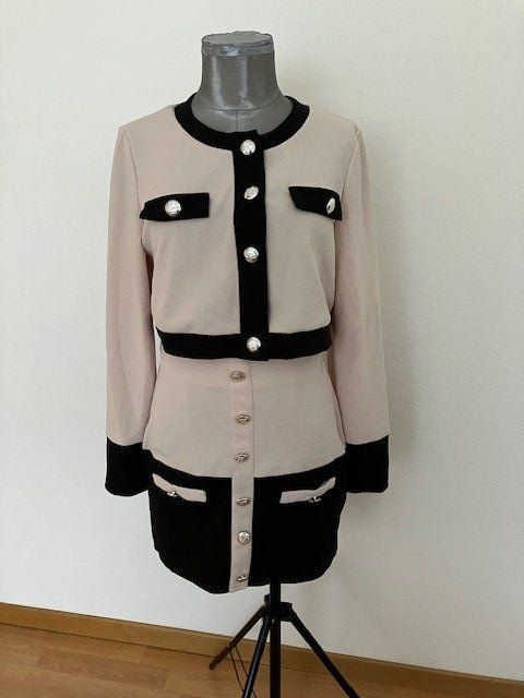 Shein Lotti di vestiti: Ensemble jupe et veste chic - Taille 38 - – Usato da Marin-Epagnier venduto da rchouchouu