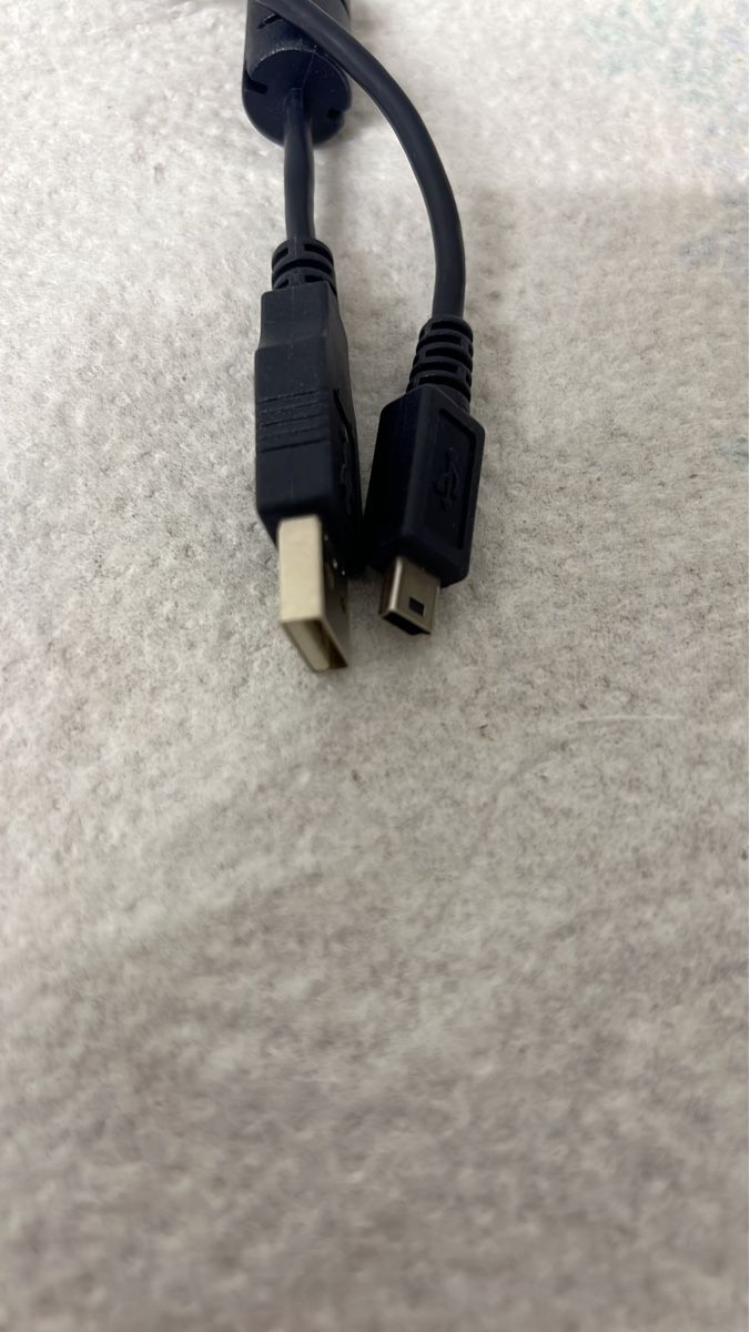 Cavi: USB-Kabel, Mini-USB auf USB, Top Zustand, schwarz – Usato da Matzingen venduto da D.MM