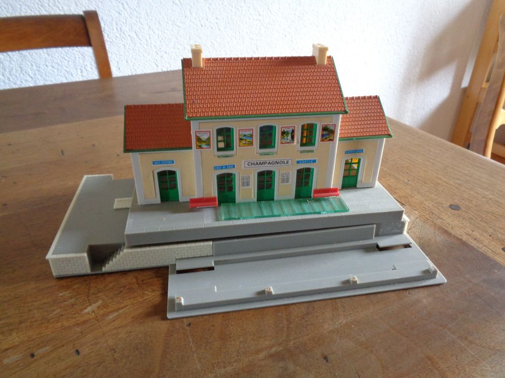 MAQUETTE JOUEF LOT De 2- HO -Gare De Lusigny-05103300
