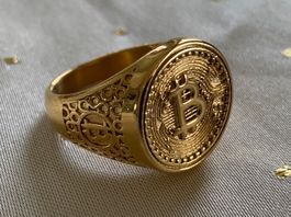 Ring Bitcoin vergoldet Siegelring Schmuck Schmuckstück