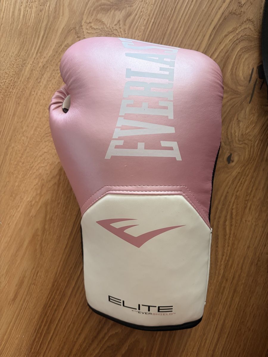 Everlast Gants & mitaines : Neu Everlast Rosa Boxhandschuhe – Neuf (Voir description) à Schafisheim par RubyWalter