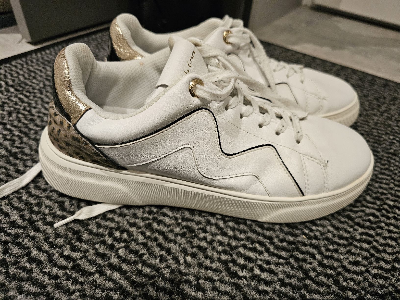 Scarpe da donna: original Manila Grace sneakers gr.40 – Usato da bellinzona venduto da zeus6535