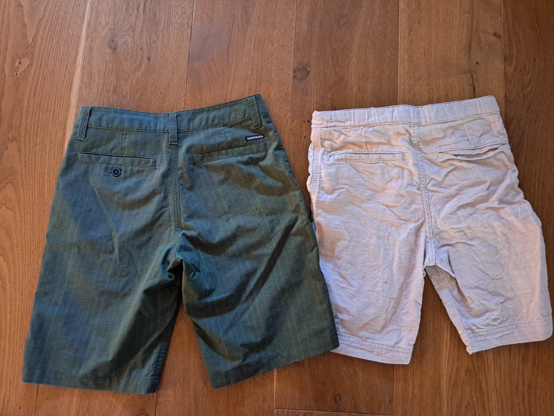 Hosen: 2 Shorts Gr. 134 – Gebraucht aus Büetigen von Schgrr 1